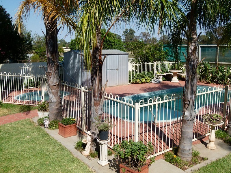 28 Belah Street, Forbes NSW 2871