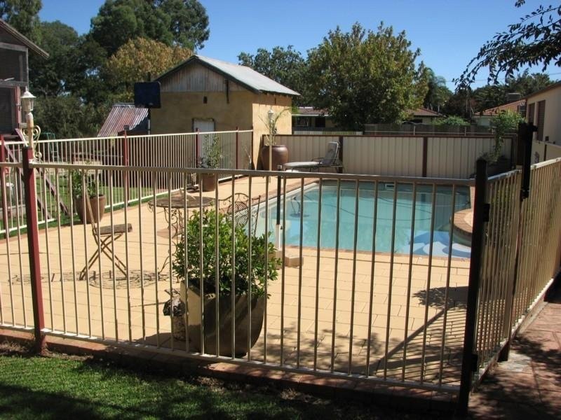 108 Farnell Street, Forbes NSW 2871