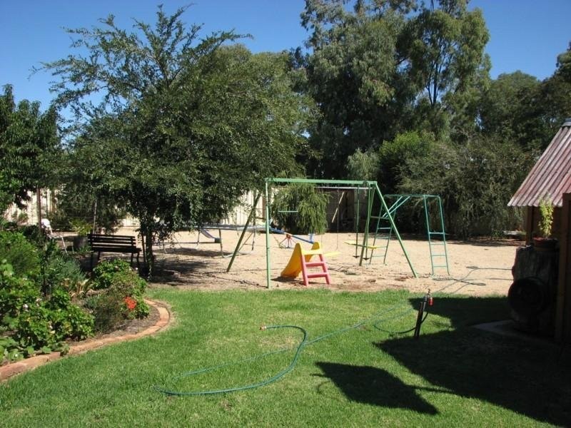 108 Farnell Street, Forbes NSW 2871