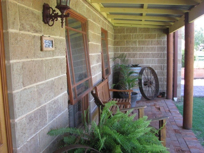 108 Farnell Street, Forbes NSW 2871