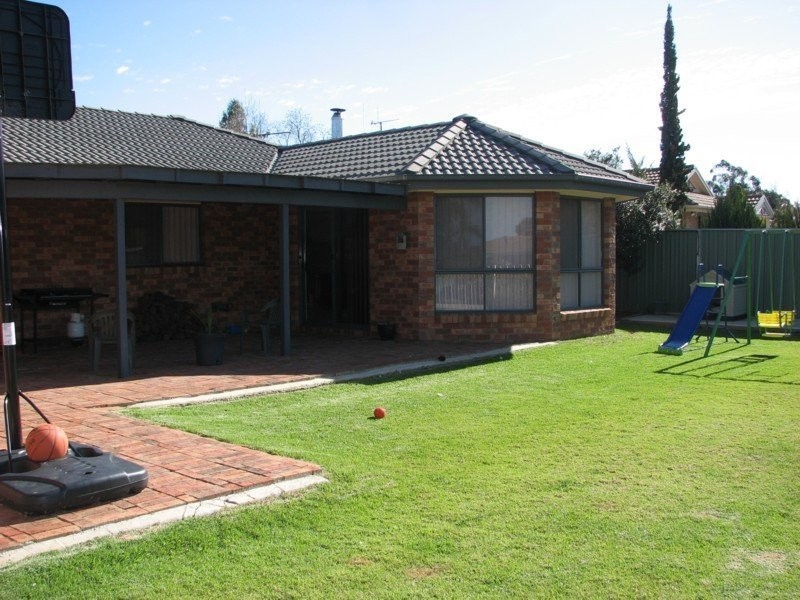 12 Jacaranda Street, Forbes NSW 2871