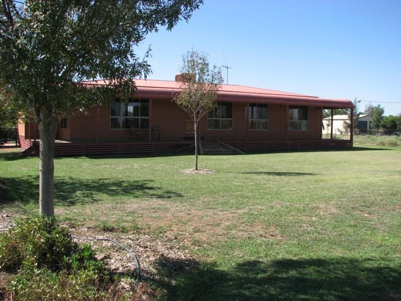 4 Stokes Street, Forbes NSW 2871