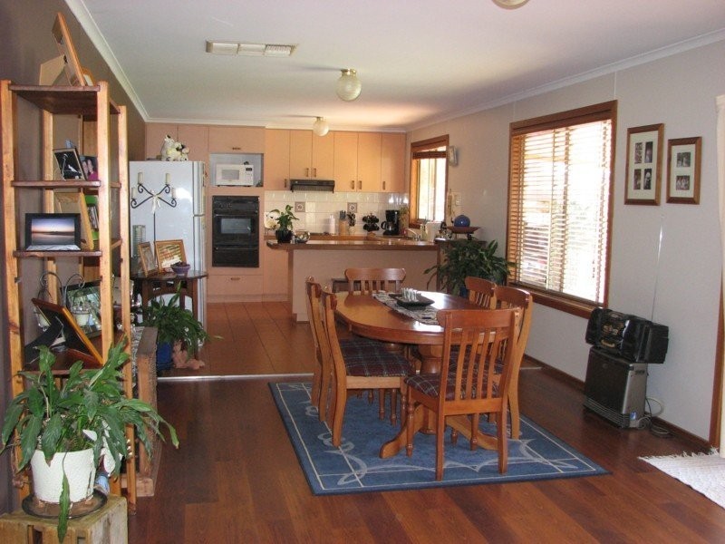 4 Stokes Street, Forbes NSW 2871