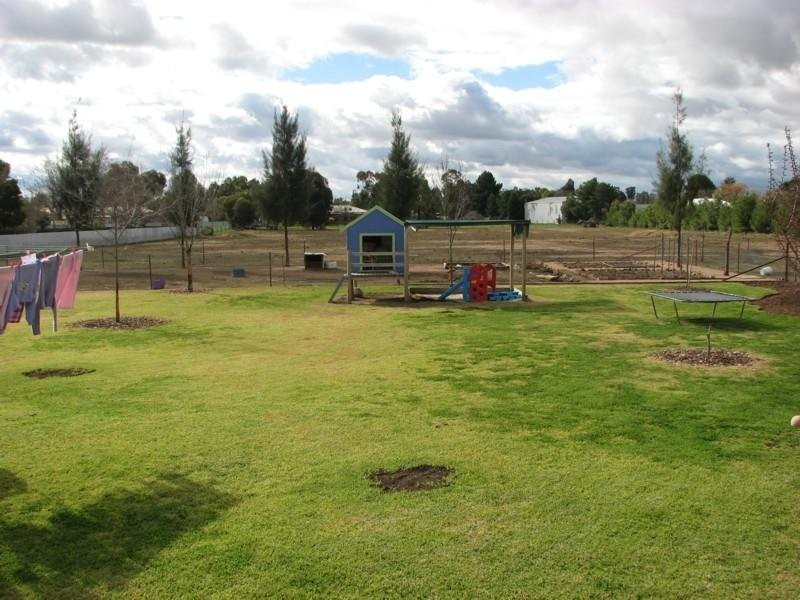 4 Stokes Street, Forbes NSW 2871