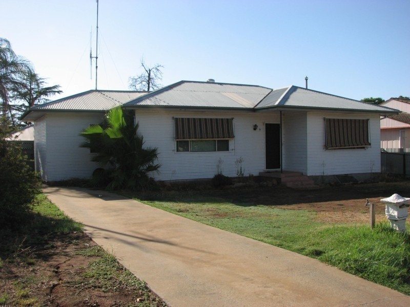 9 Elliott Street, Forbes NSW 2871