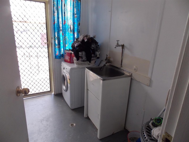 8 Porter Street, Parkes NSW 2870