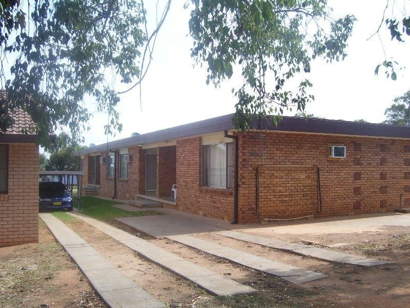 Level 1/ -10 1 Phoenix St, Parkes NSW 2870
