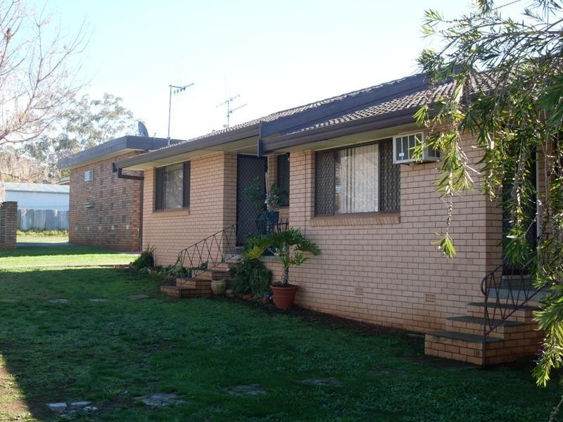 Level 1/ -10 1 Phoenix St, Parkes NSW 2870