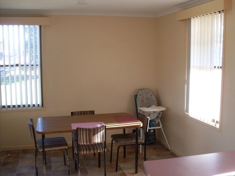 5 Marshall Place, Parkes NSW 2870
