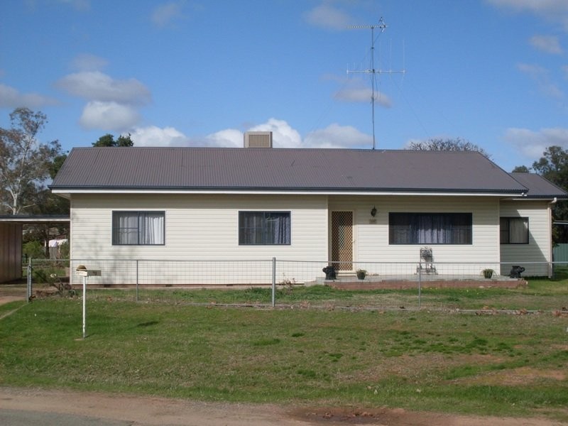 23 Kelly Road, Parkes NSW 2870