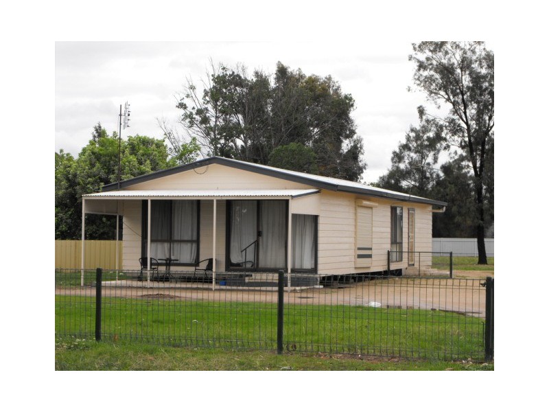 29 Evelyn Street, Eugowra NSW 2806