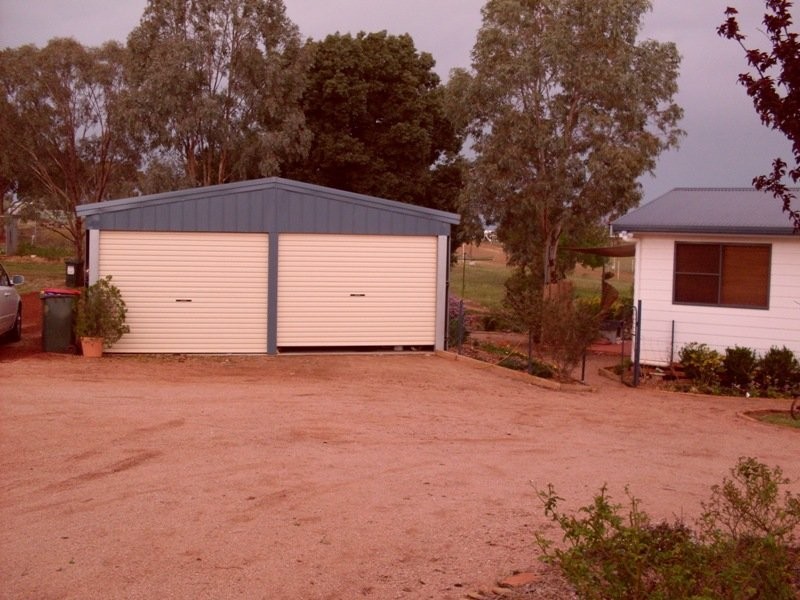 36 Birch Road, Parkes NSW 2870