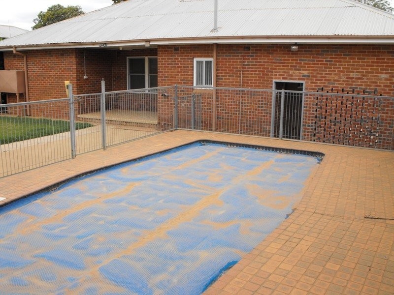 28 Wentworth Street, Parkes NSW 2870