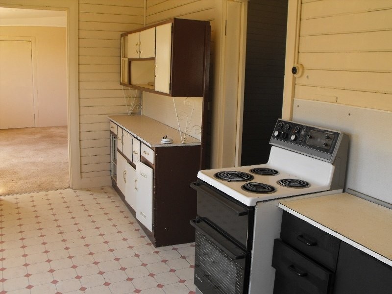 24 West Street, Trundle NSW 2875