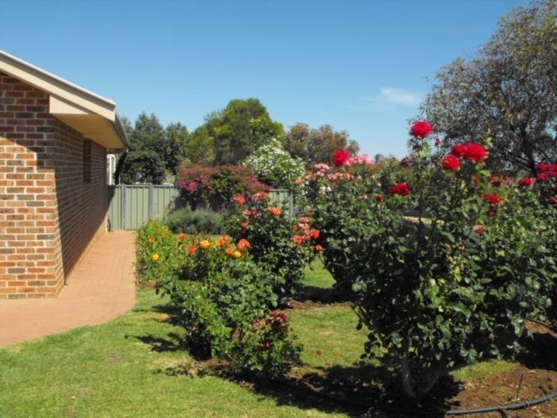 28 Fisher Street, Parkes NSW 2870