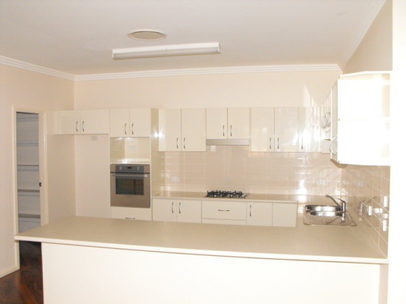 7 Koala Street, Parkes NSW 2870