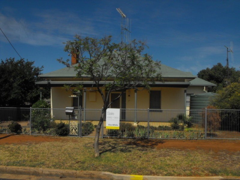64 High Street, Parkes NSW 2870