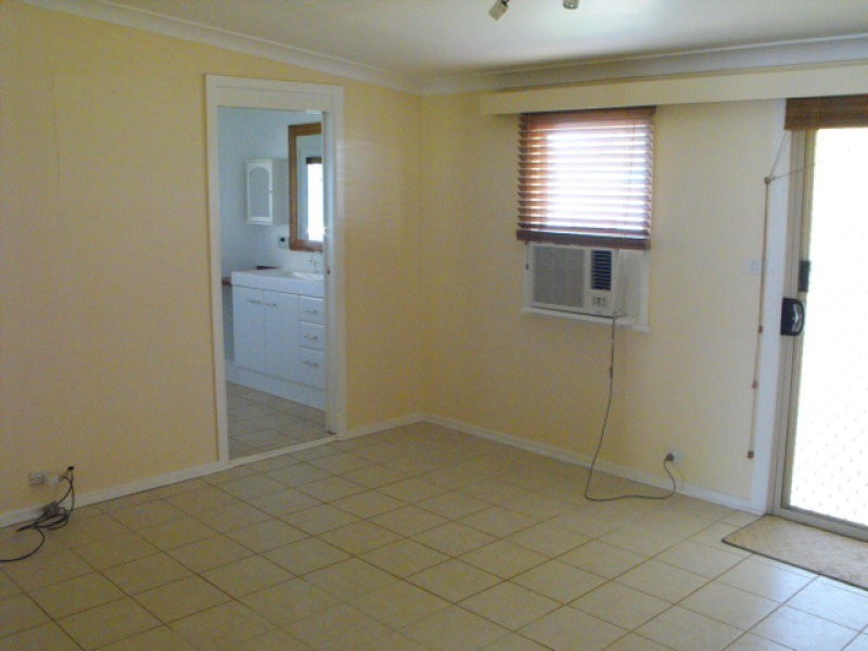 64 High Street, Parkes NSW 2870