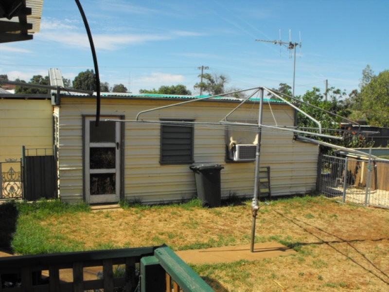 64 High Street, Parkes NSW 2870