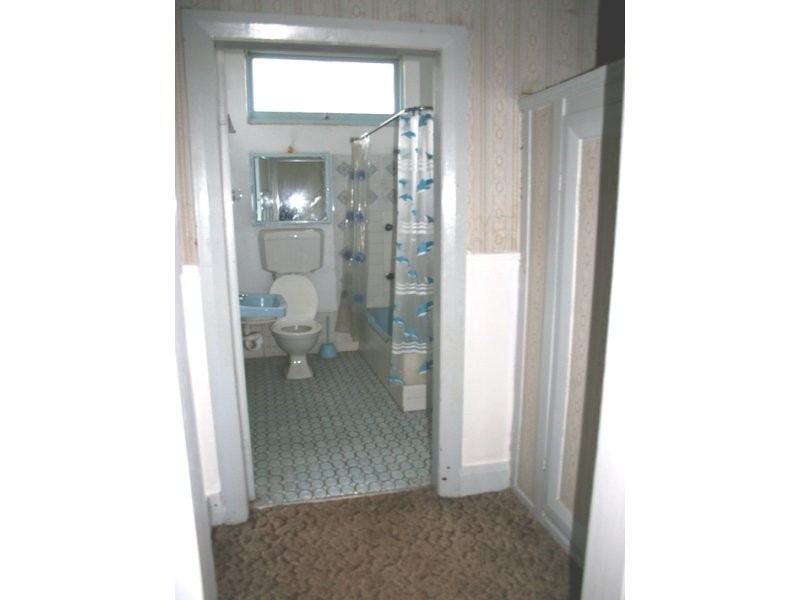 6 Grenfell St, Parkes NSW 2870