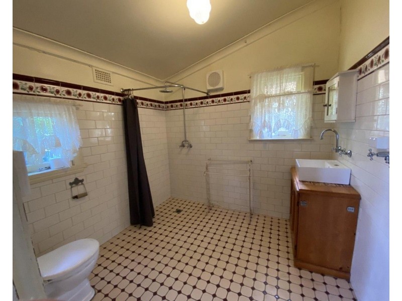 19 Rose Street, Parkes NSW 2870