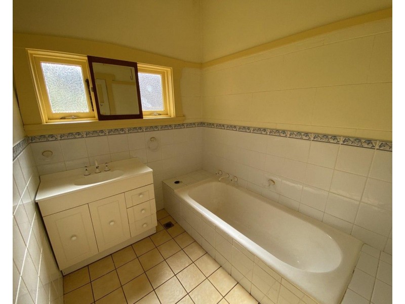 19 Rose Street, Parkes NSW 2870