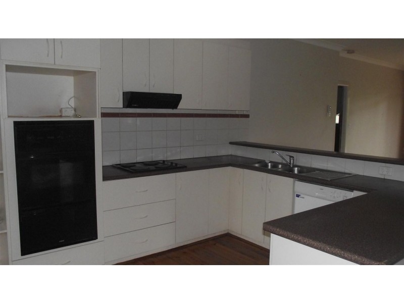 381 Clarinda Street, Parkes NSW 2870