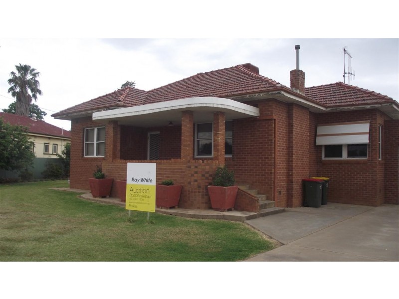381 Clarinda Street, Parkes NSW 2870