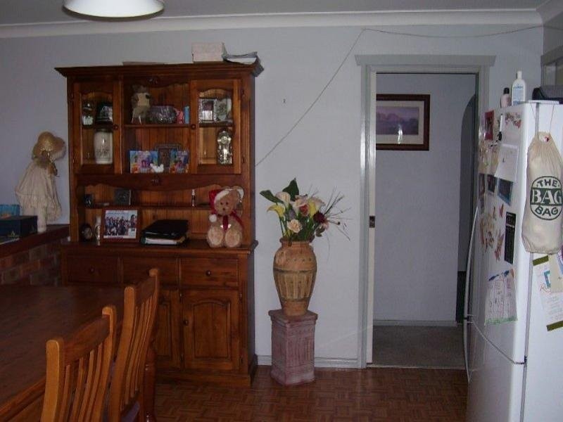 18 George Field Drive, Parkes NSW 2870