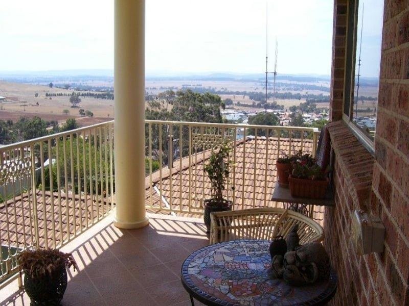 40B Barton St, Parkes NSW 2870