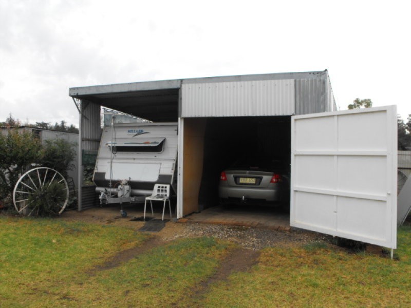 17 Carrington Street, Parkes NSW 2870