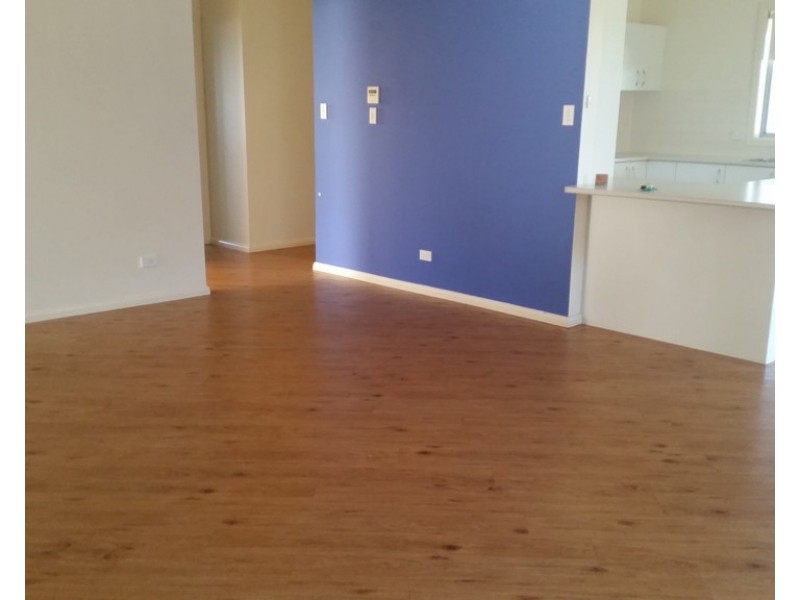 9 Koala Street, Parkes NSW 2870