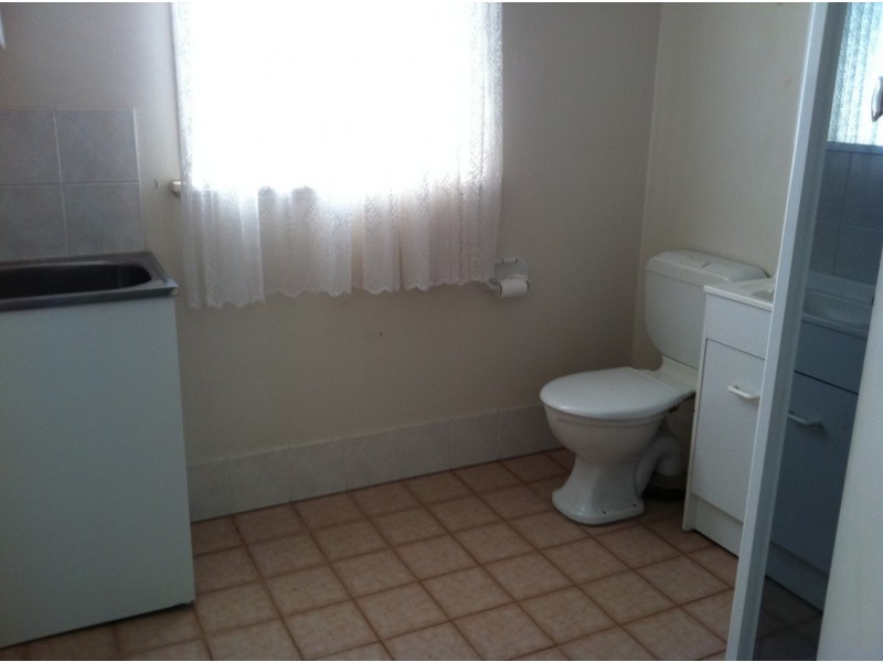 18 Woodward Street, Parkes NSW 2870