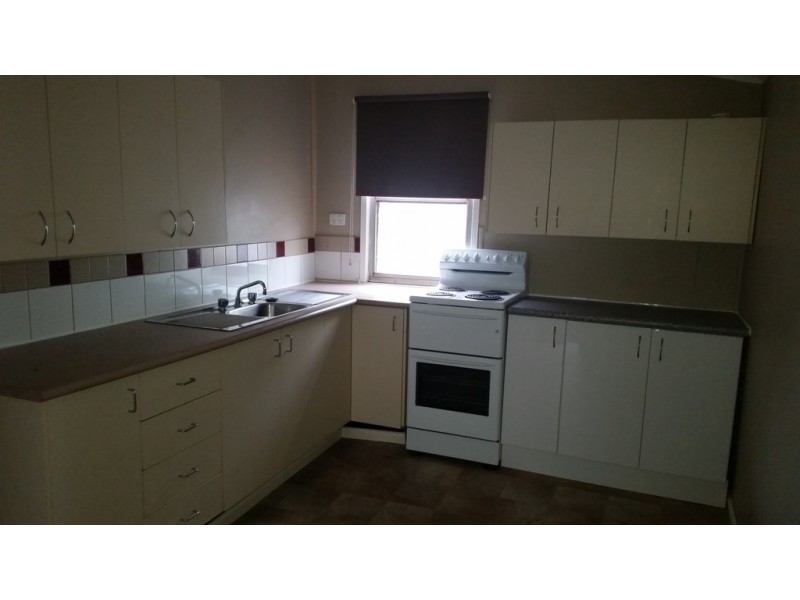 30 Station Street, Parkes NSW 2870