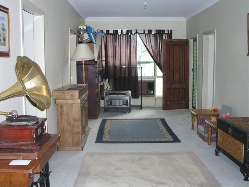 82 High Street, Parkes NSW 2870