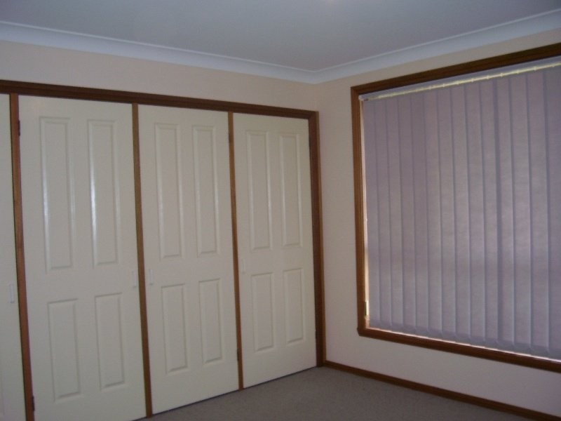 19 Ebelina Cres, Parkes NSW 2870