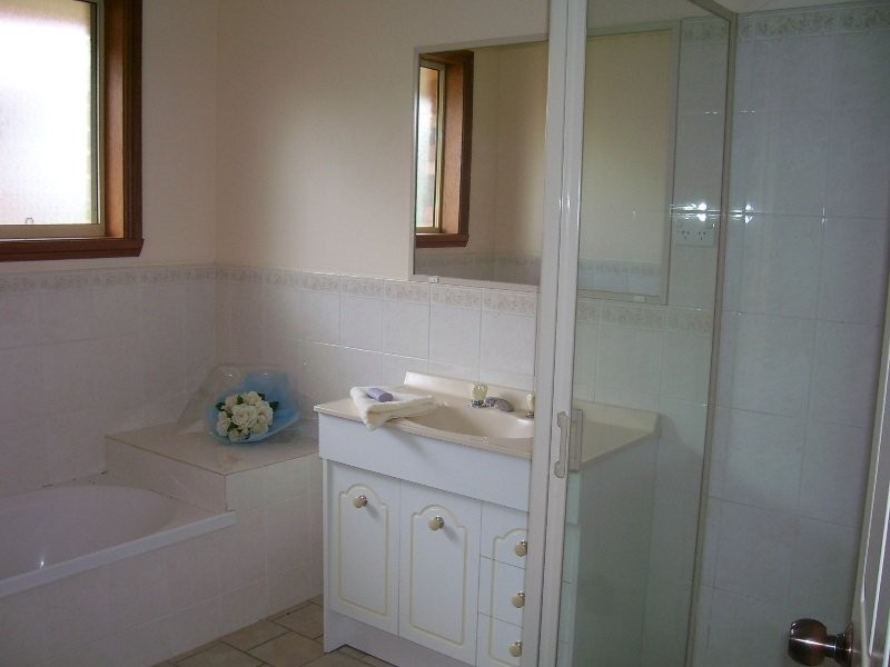 19 Ebelina Cres, Parkes NSW 2870