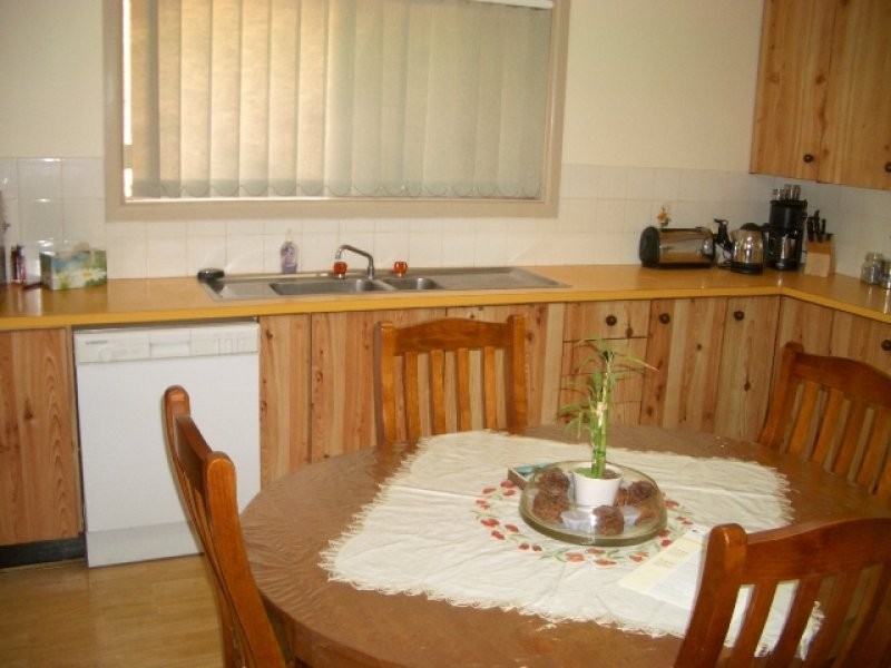 8-10 Park Street, Parkes NSW 2870