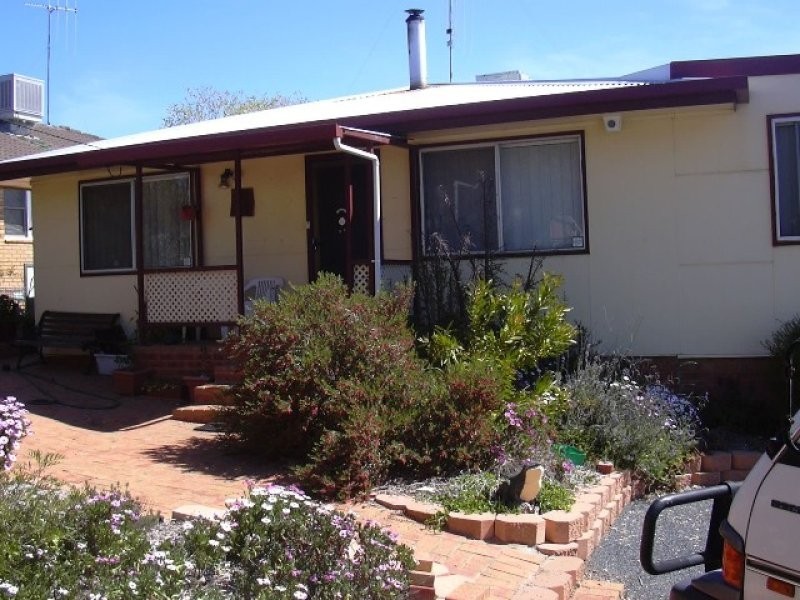 8-10 Park Street, Parkes NSW 2870