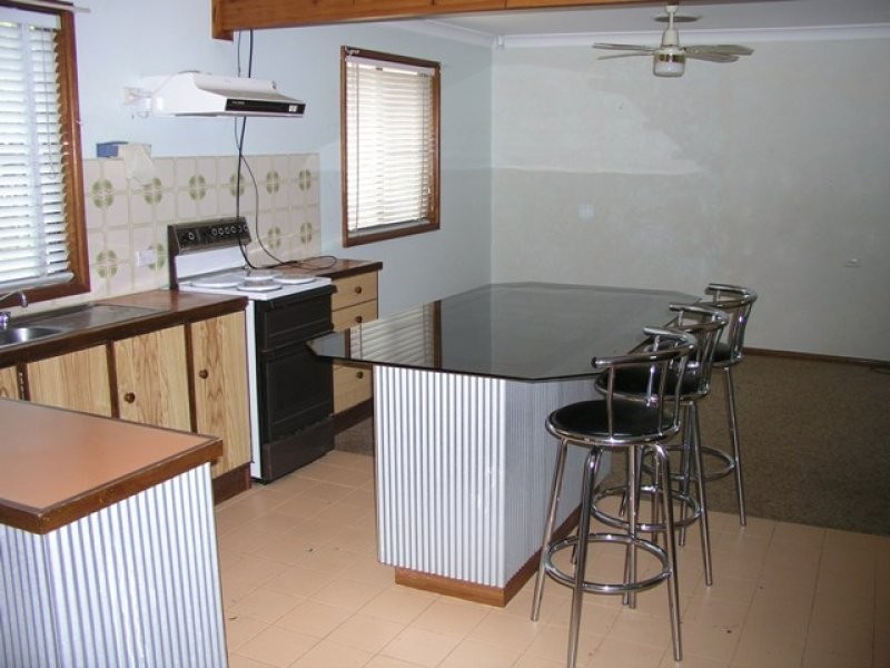 23 Panorama Cres, Parkes NSW 2870