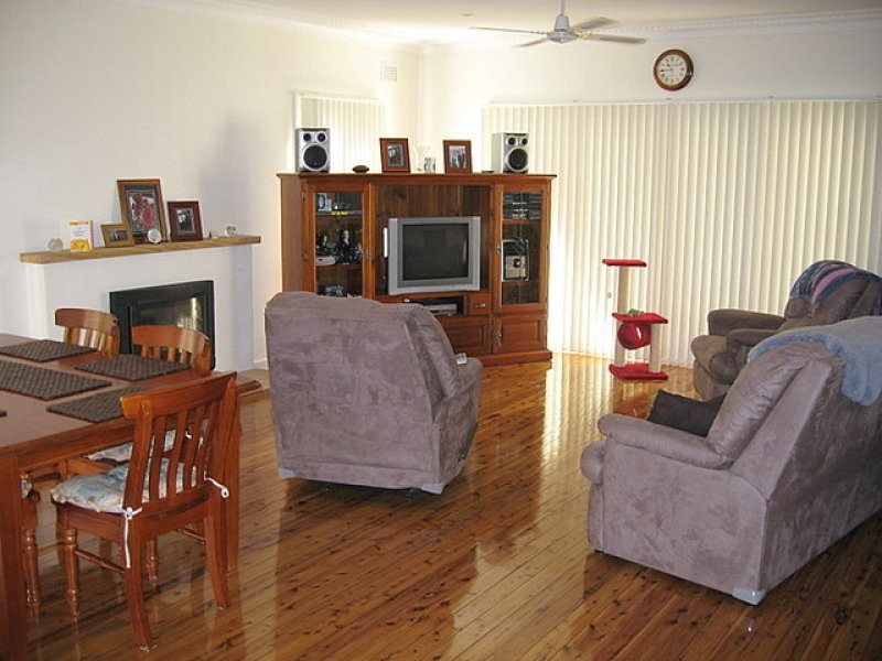 26 Welcome Street, Parkes NSW 2870