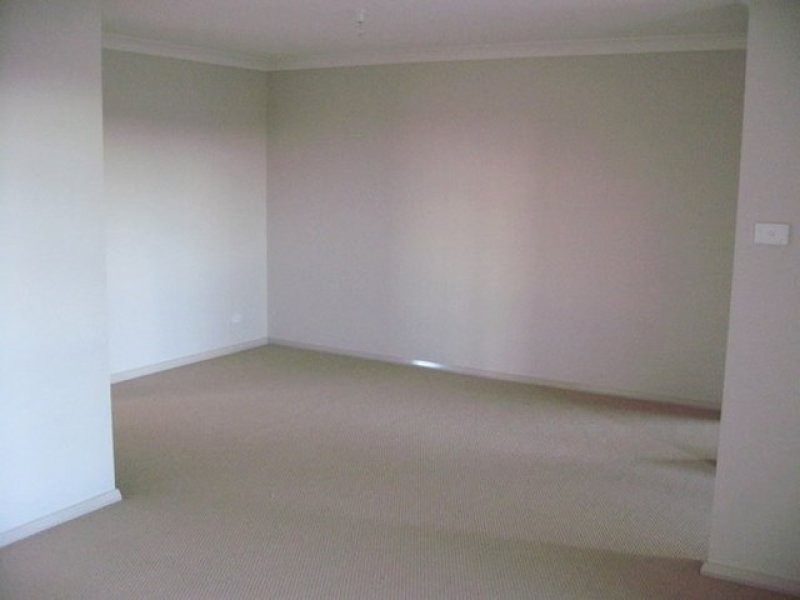 5 Vaucluse Place, Parkes NSW 2870