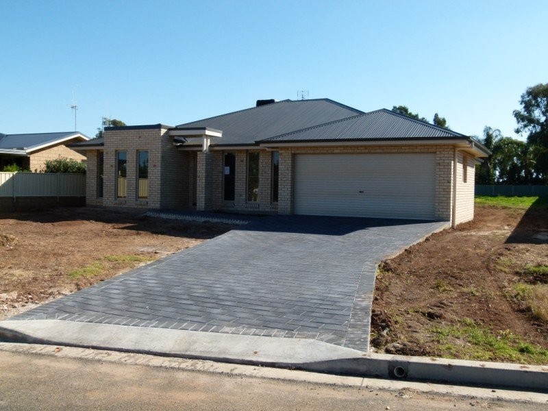 22 South Gloucester Street, Forbes NSW 2871