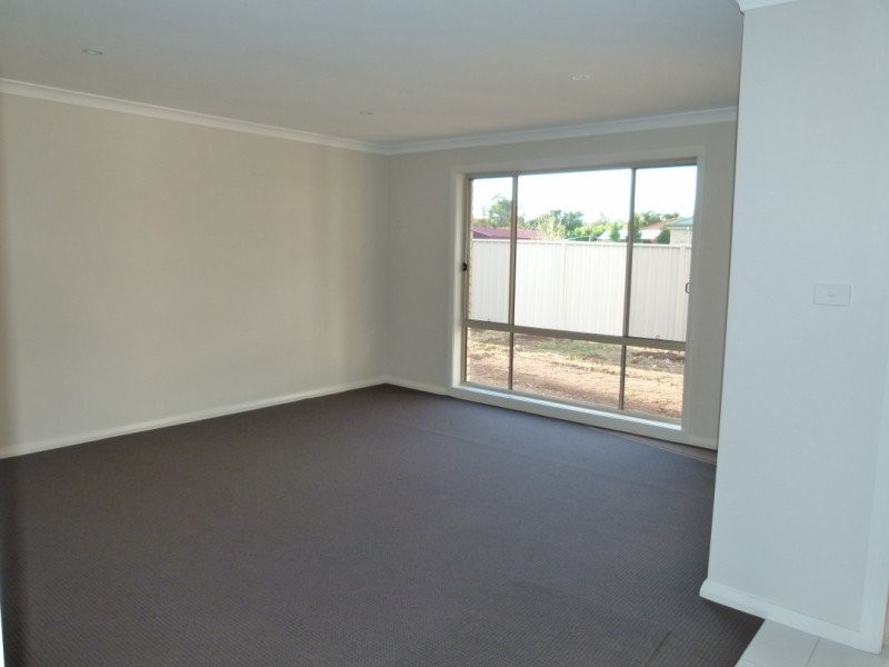 22 South Gloucester Street, Forbes NSW 2871
