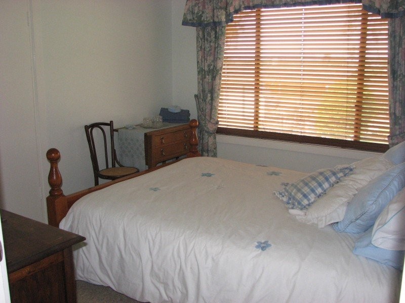 225 Farnell Street, Forbes NSW 2871