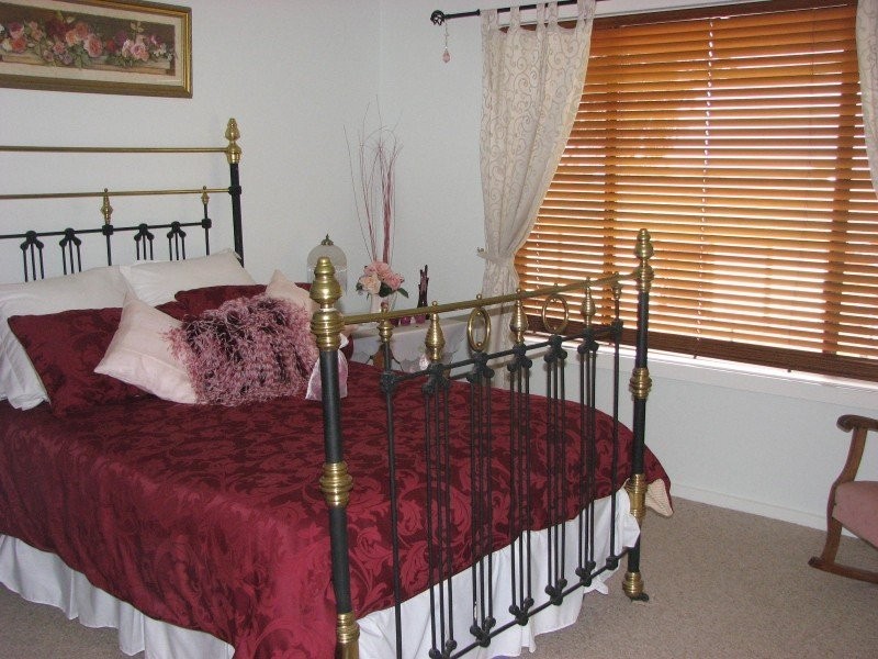 225 Farnell Street, Forbes NSW 2871