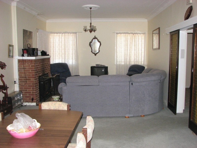 17 Grevillea Avenue, Eugowra NSW 2806