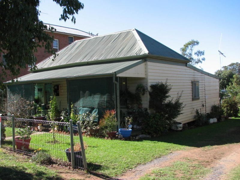 88 Flint Street, Forbes NSW 2871