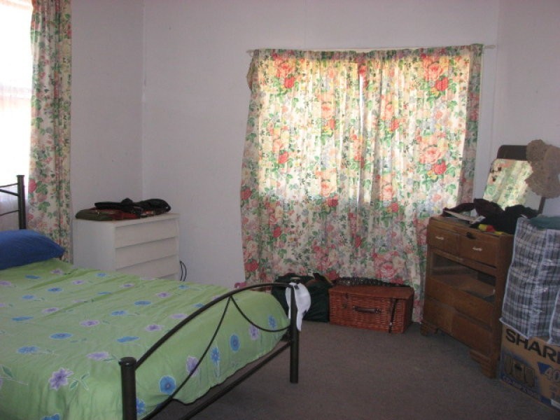 3 Barton Street, Forbes NSW 2871