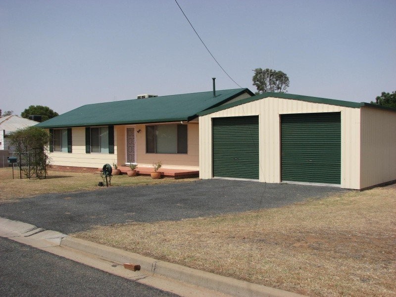 2 Rae Street, Forbes NSW 2871
